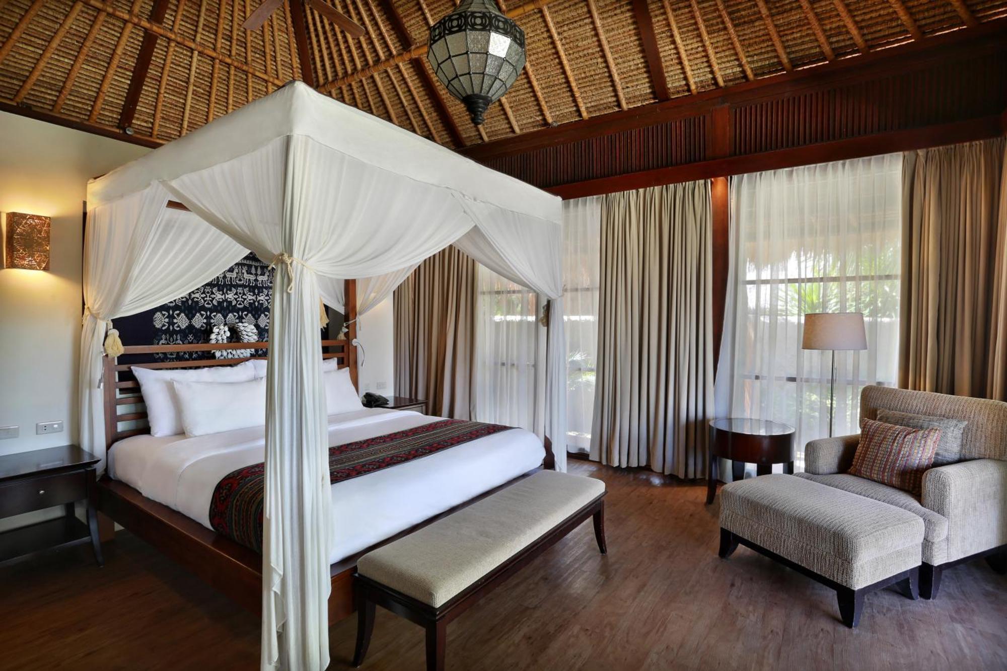 Novotel Lombok & Hotel 4*